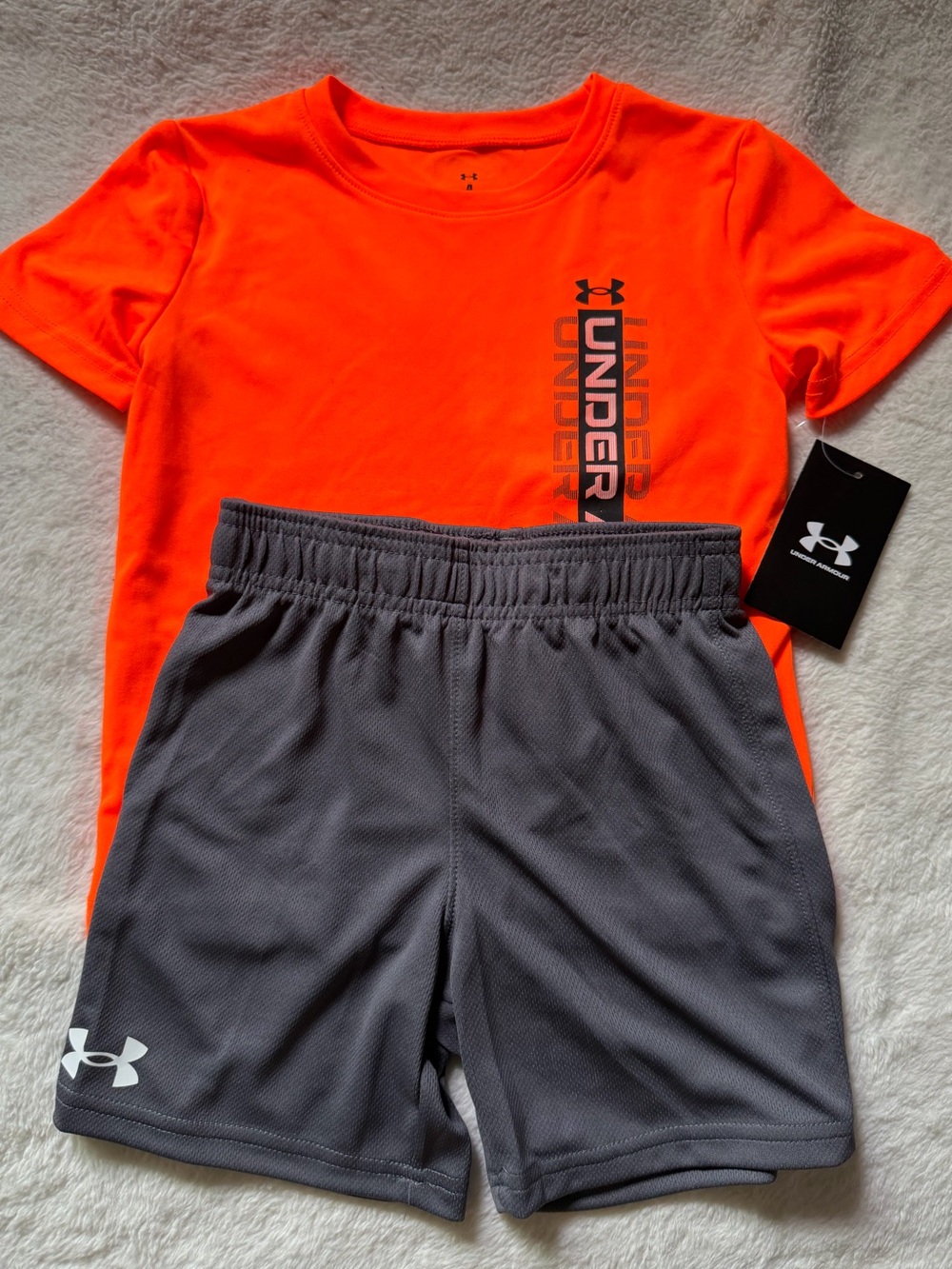 Under Armour Men's Gray Athletic Shorts - Dark Gray Performance